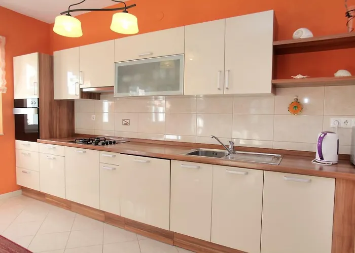 Tone Appartamento Traù